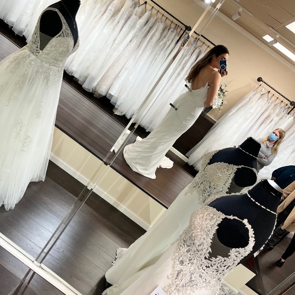 GORGEOUS VINTAGE STYLE Never worn wedding dress - Picture 8 of 10